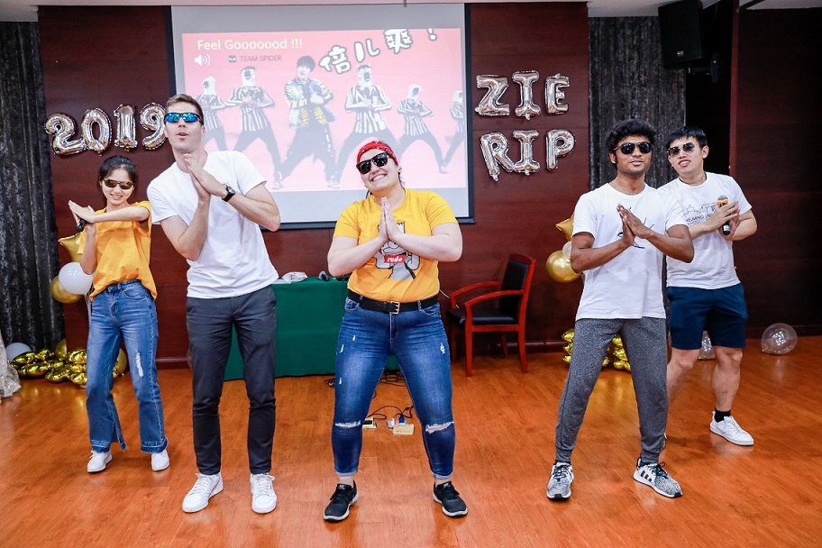 20190714573993.jpg 晚会4.jpg