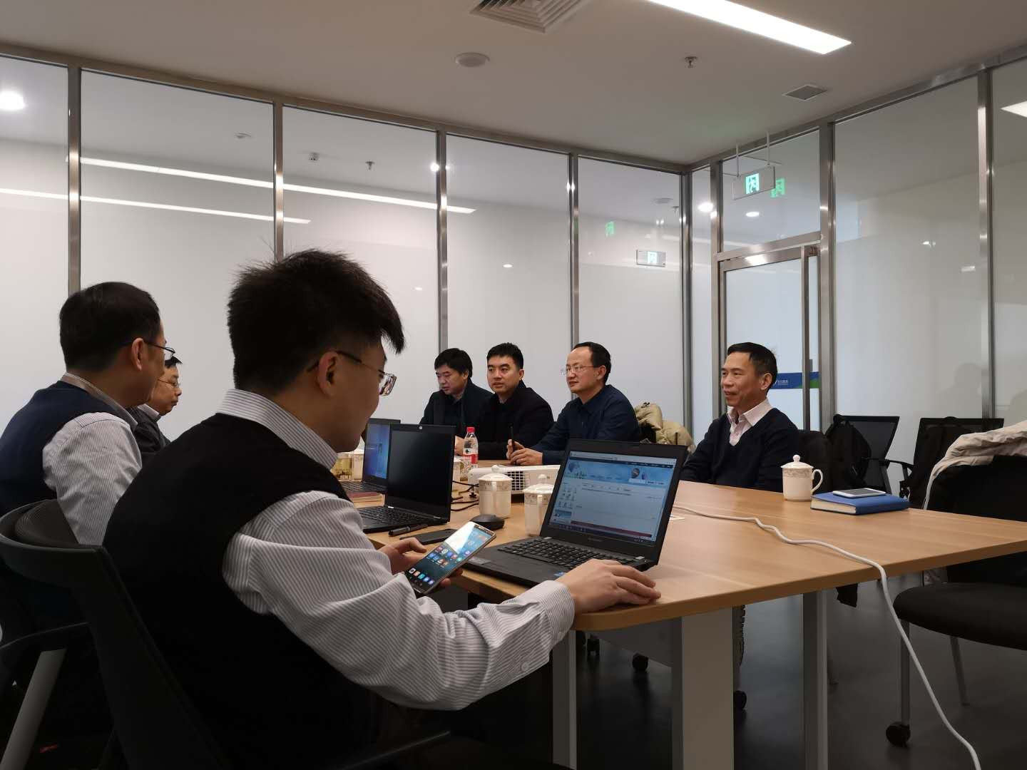 20190126119430.jpg 会议图片1.jpg